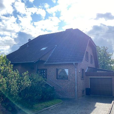 Ferienwohnungen Burgstrasse 8 Бланкенхайм Екстериор снимка