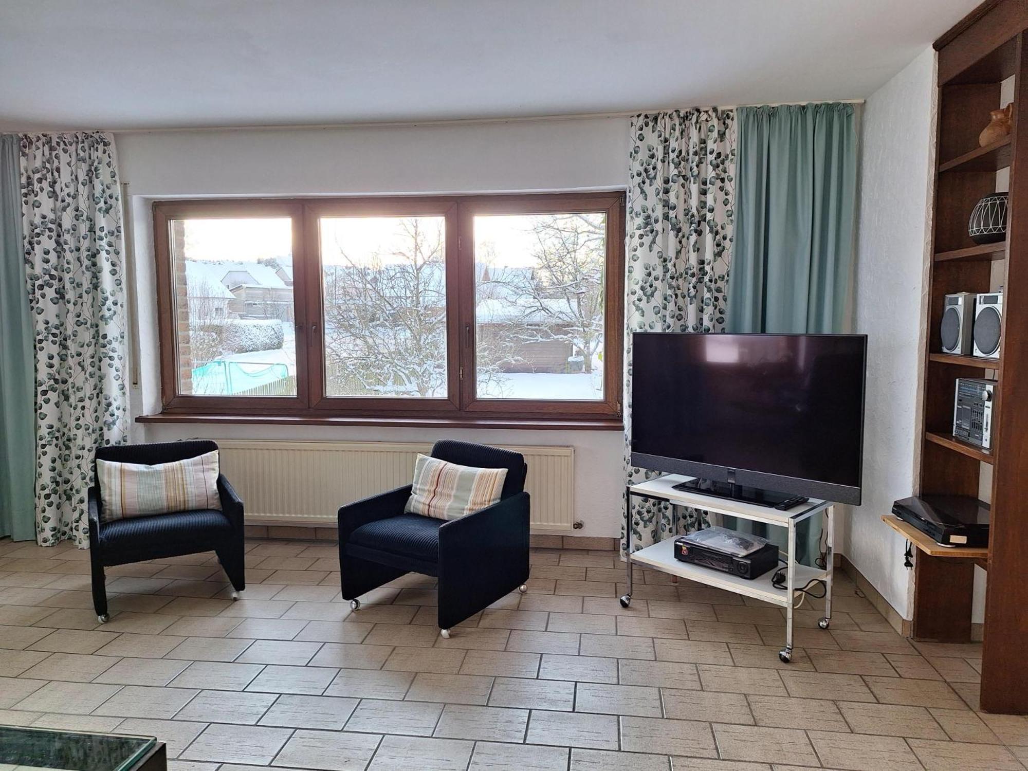 Ferienwohnungen Burgstrasse 8 Бланкенхайм Екстериор снимка